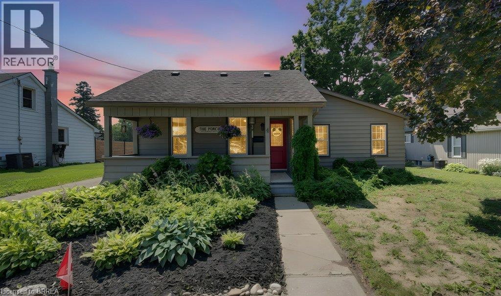 4 WELLINGTON Street, Paris, Ontario