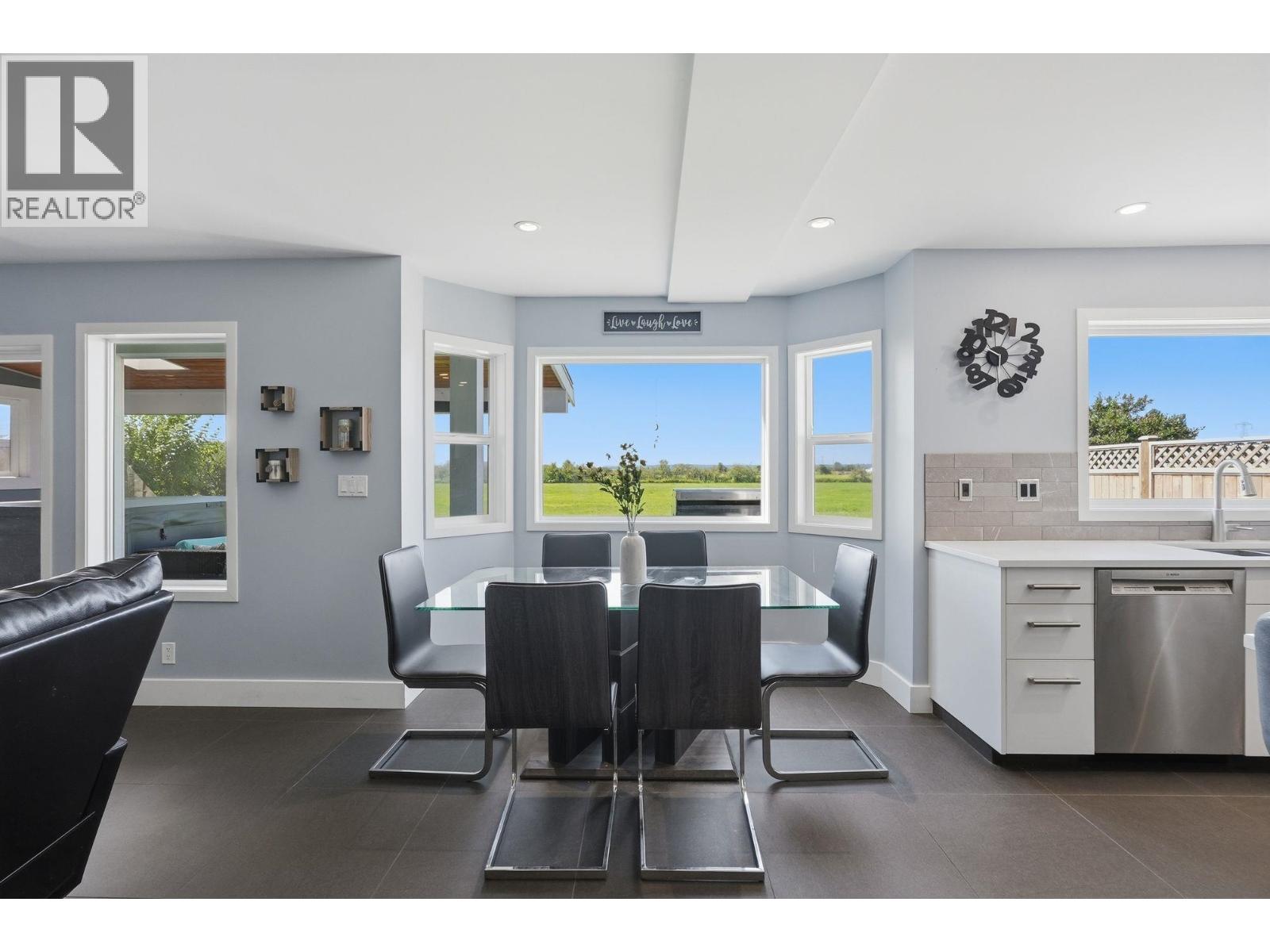 6706 London Drive, Delta, British Columbia  V4K 4W7 - Photo 4 - R3145811