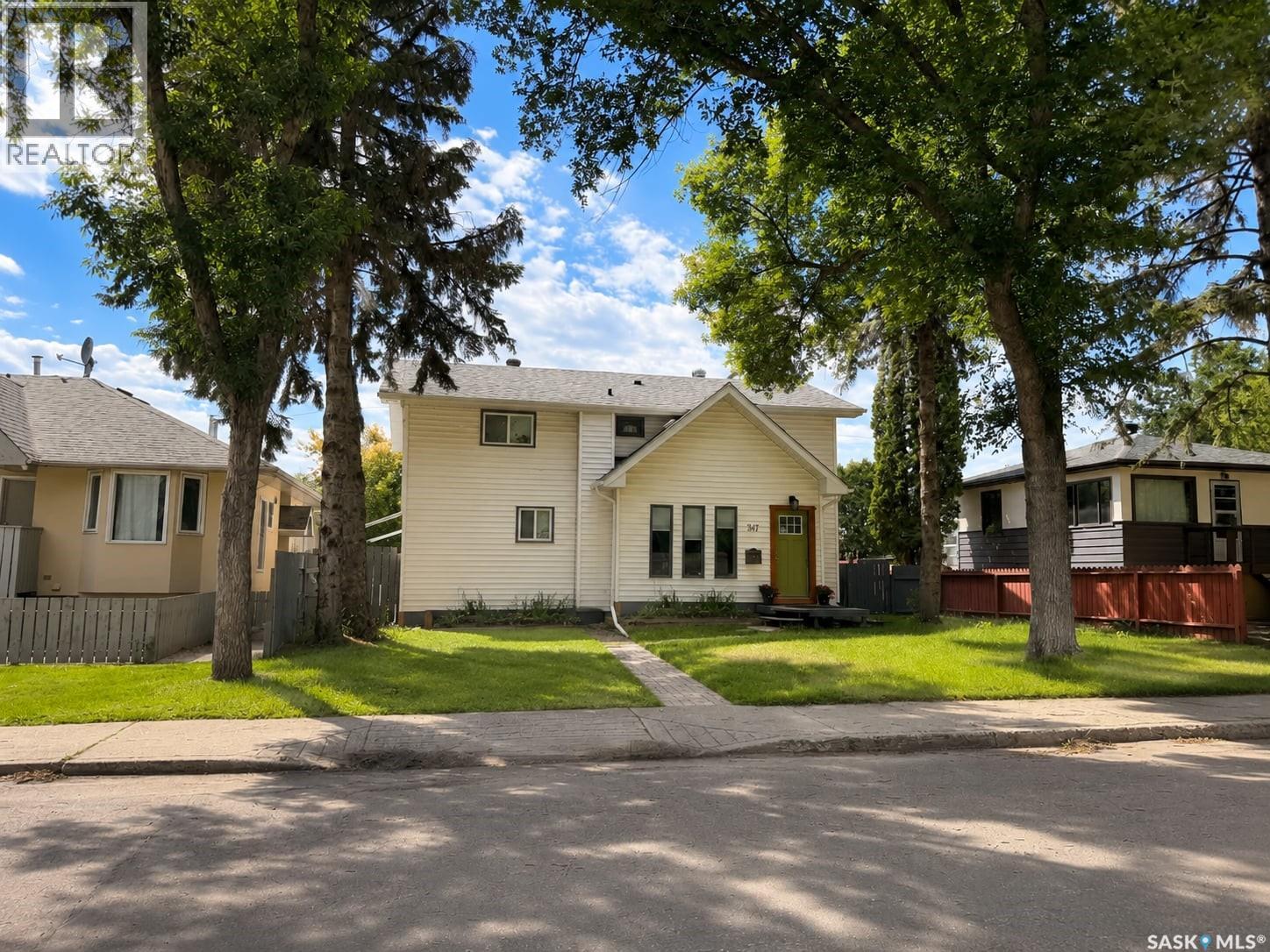 347 U Avenue S, Saskatoon, Saskatchewan  S7M 3C2 - Photo 1 - SK042726