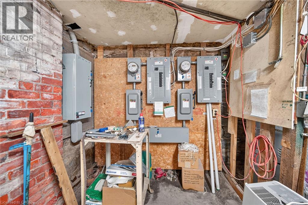 817 King Street E, Hamilton, Ontario  L8M 1B1 - Photo 2 - 40848725