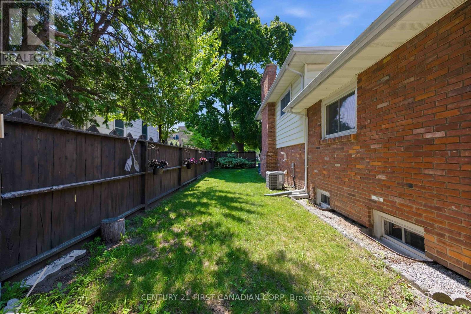 184 Durand Street, Sarnia, Ontario  N7T 5A3 - Photo 28 - X13571286