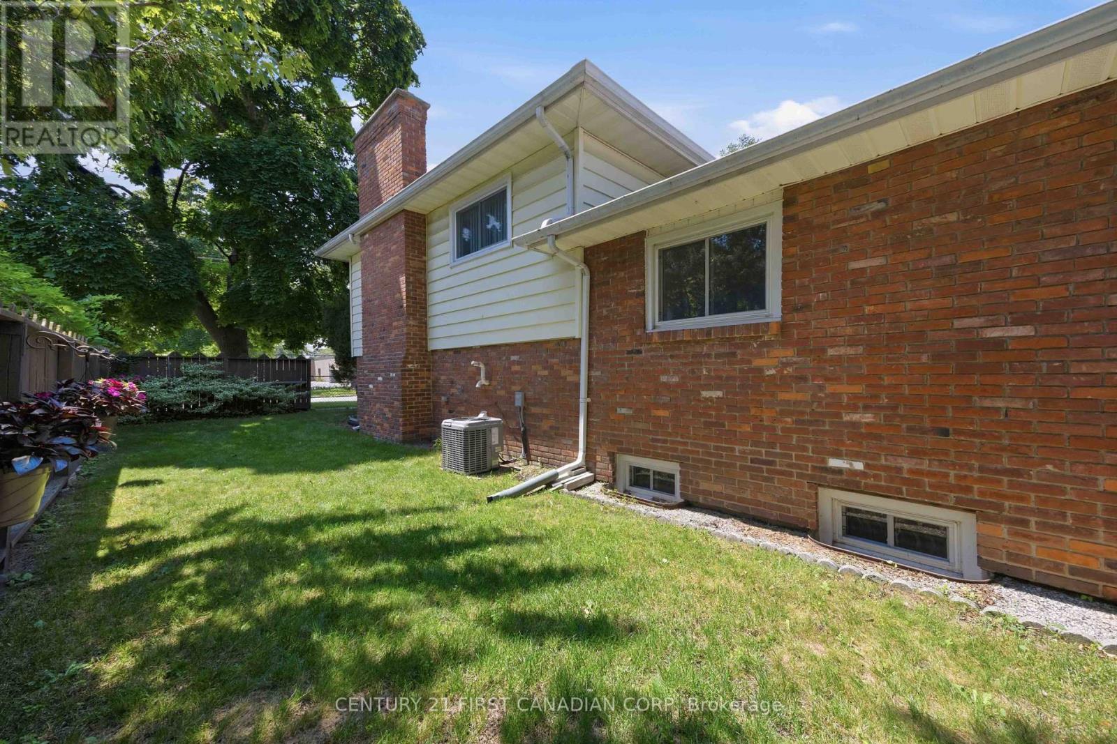 184 Durand Street, Sarnia, Ontario  N7T 5A3 - Photo 29 - X13571286