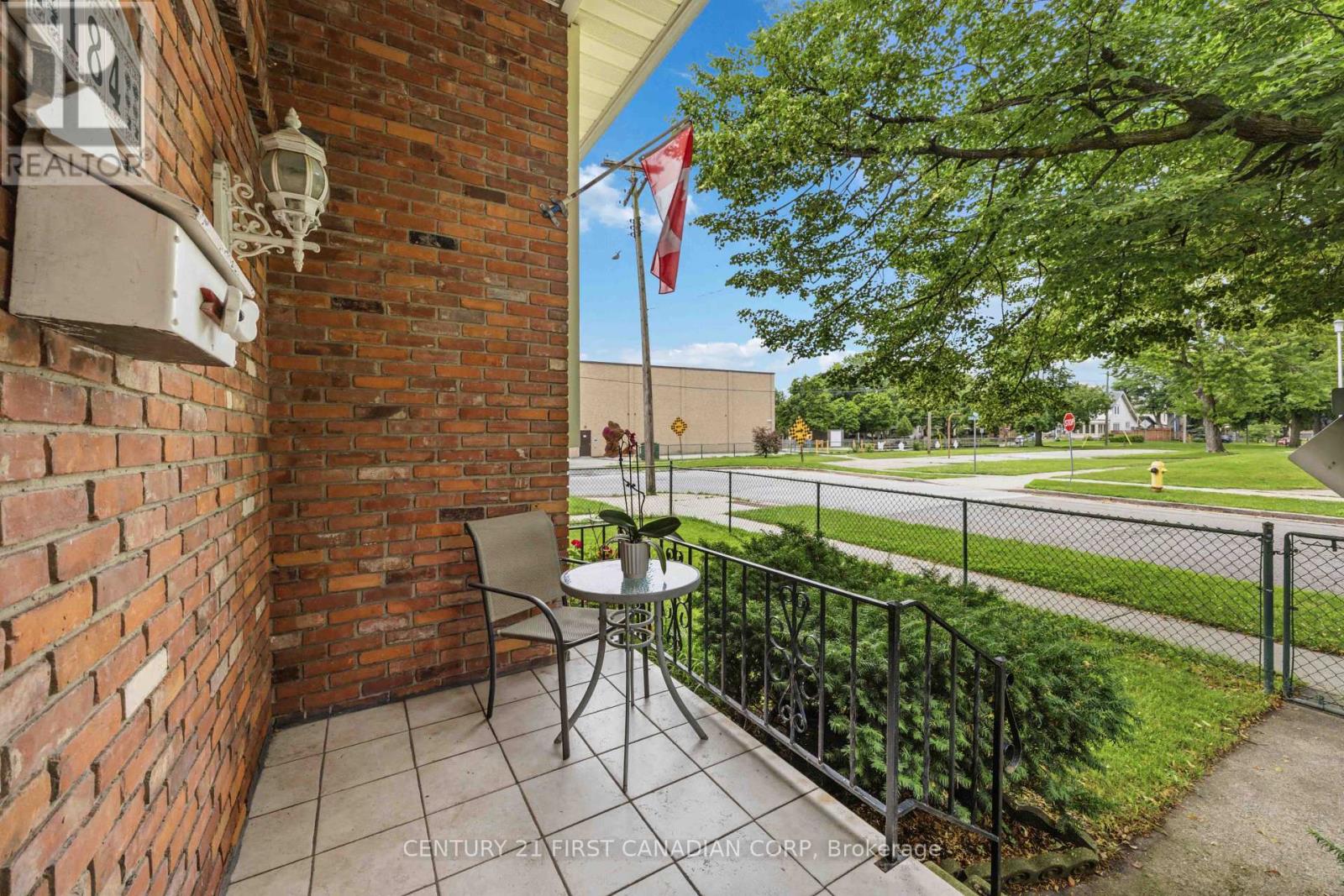 184 Durand Street, Sarnia, Ontario  N7T 5A3 - Photo 4 - X13571286