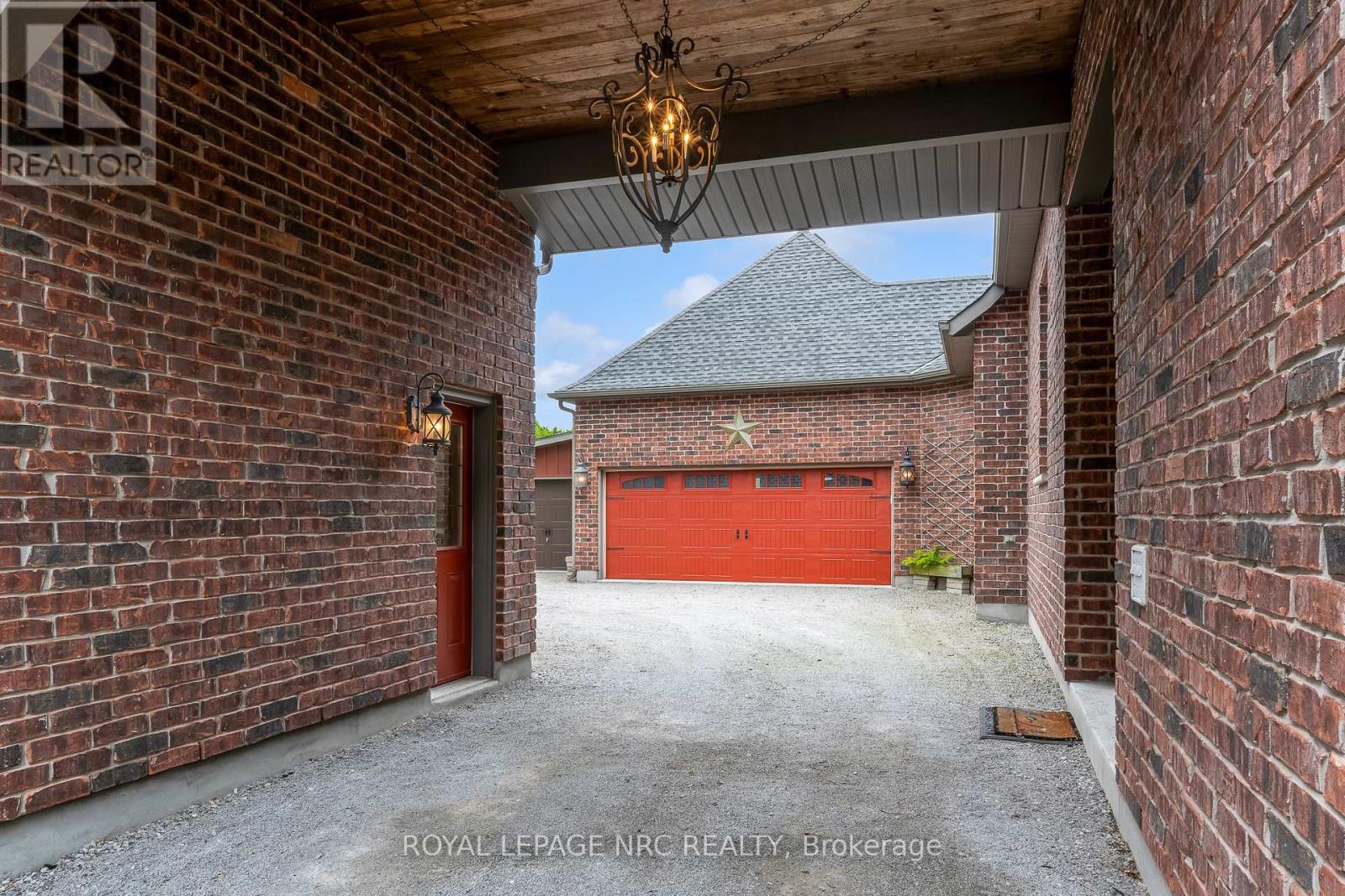 1323 Effingham Street, Pelham, Ontario  L0S 1M0 - Photo 15 - X13571402