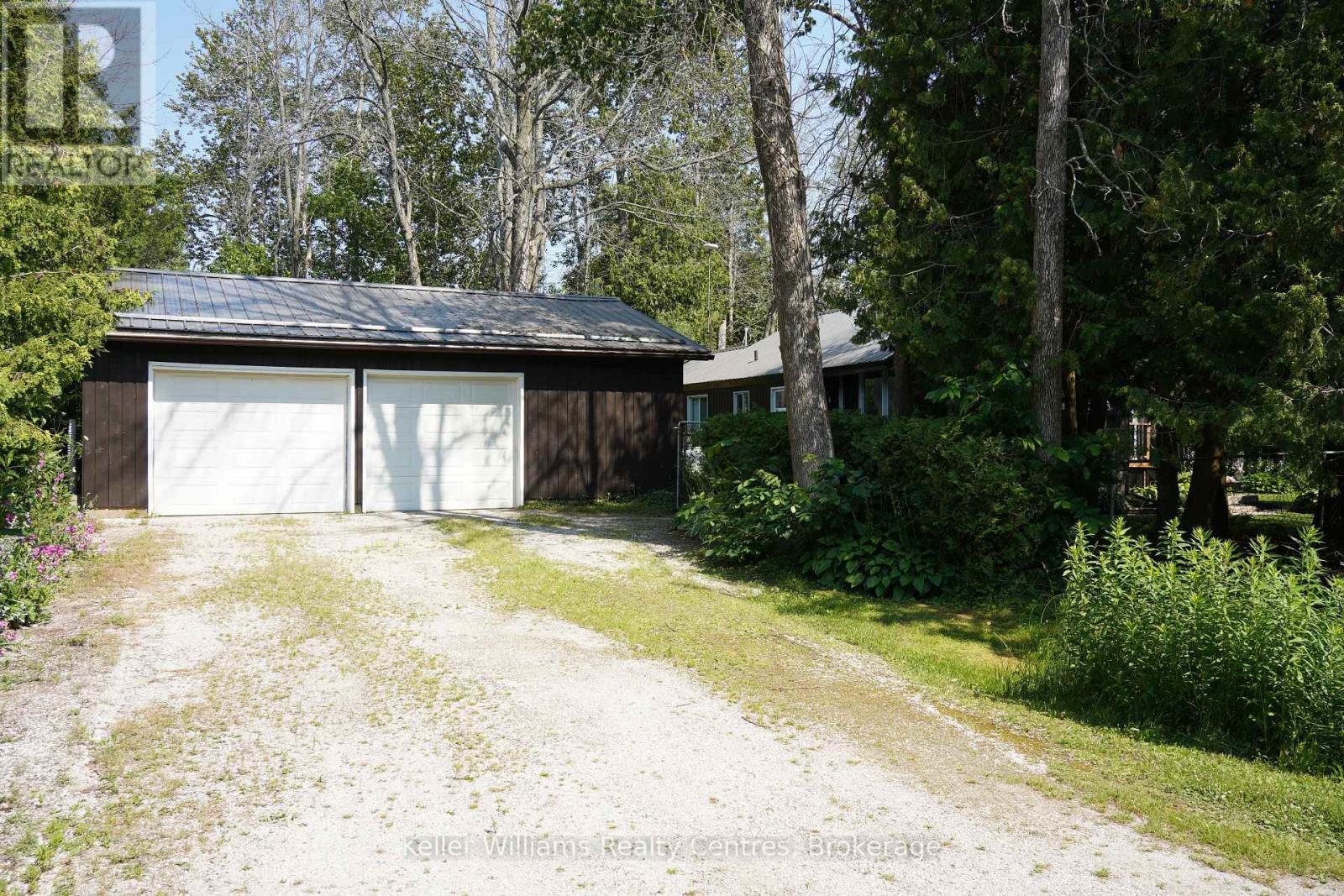 3 Cardinal Avenue, South Bruce Peninsula, Ontario  N0H 2T0 - Photo 35 - X13571266