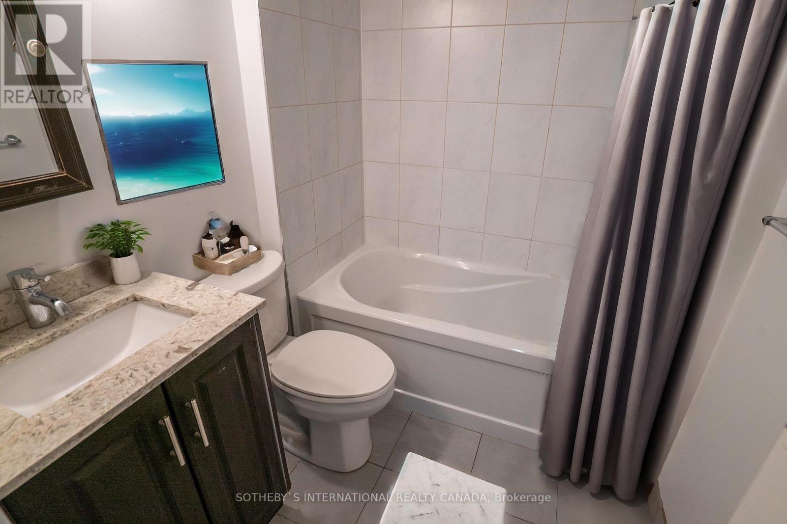 0 - 227 Beverley Street, Toronto, Ontario  M5T 1Z4 - Photo 12 - C13571216