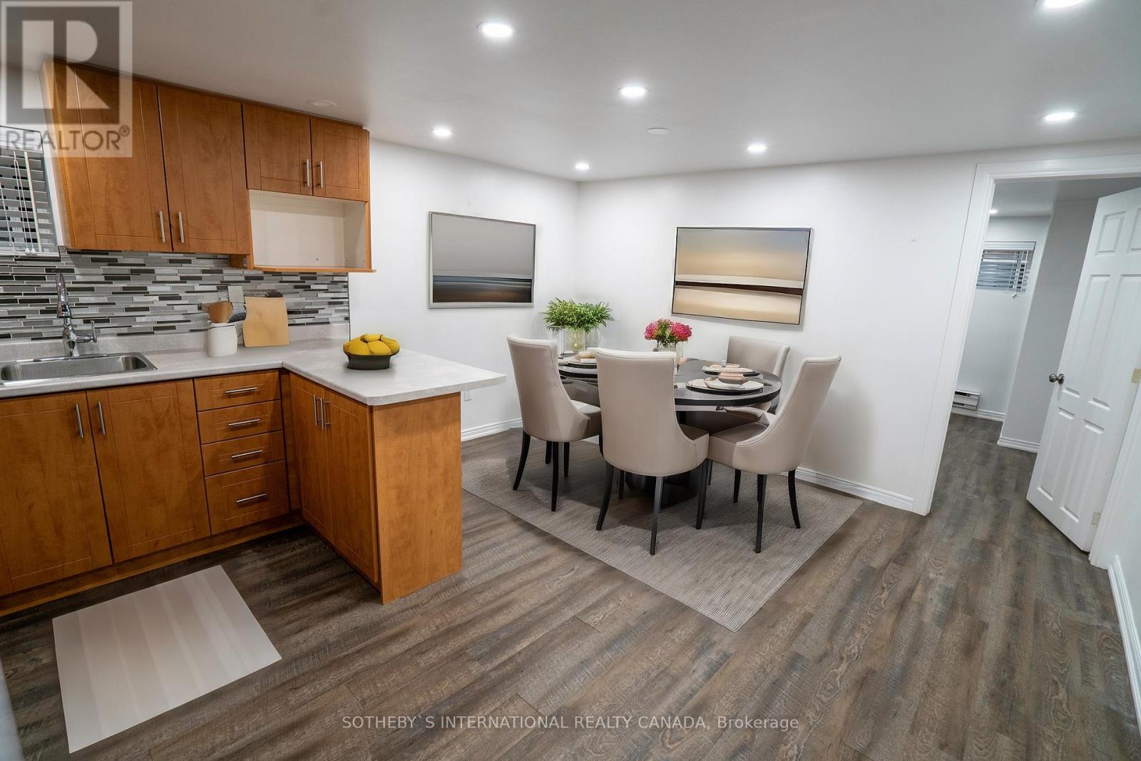 0 - 227 Beverley Street, Toronto, Ontario  M5T 1Z4 - Photo 8 - C13571216