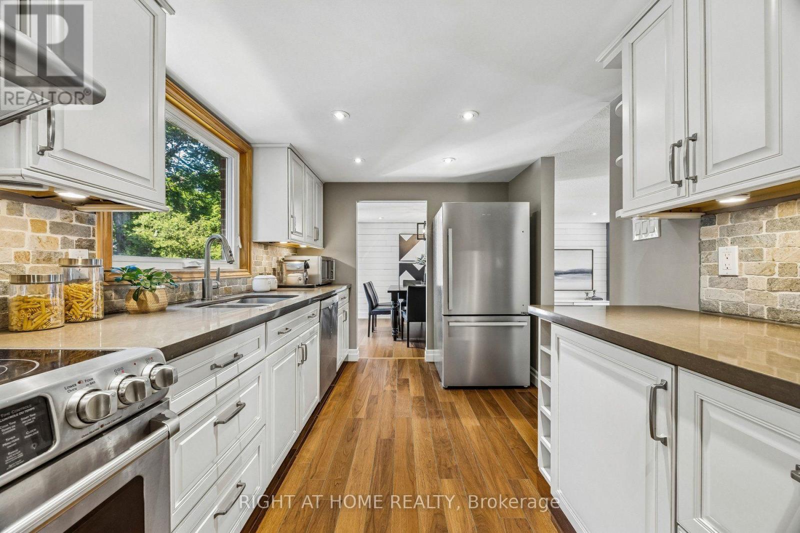 44 Protea Gardens, Toronto, Ontario  M2K 2W6 - Photo 17 - C13571280