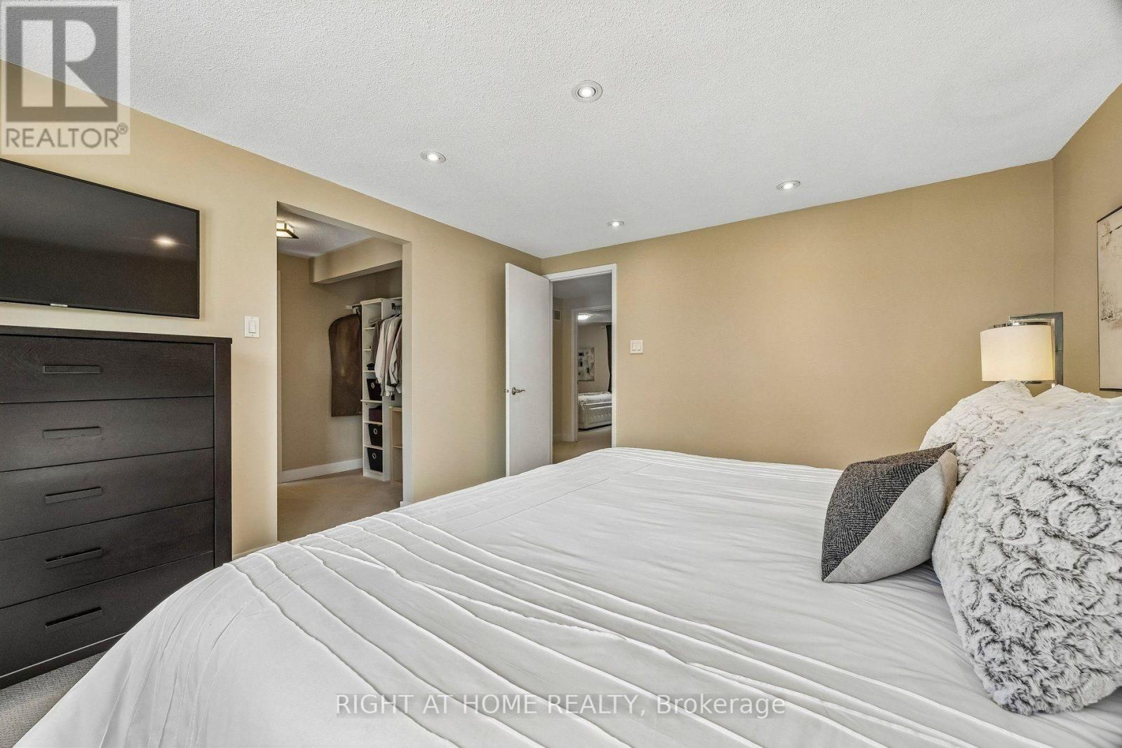 44 Protea Gardens, Toronto, Ontario  M2K 2W6 - Photo 25 - C13571280