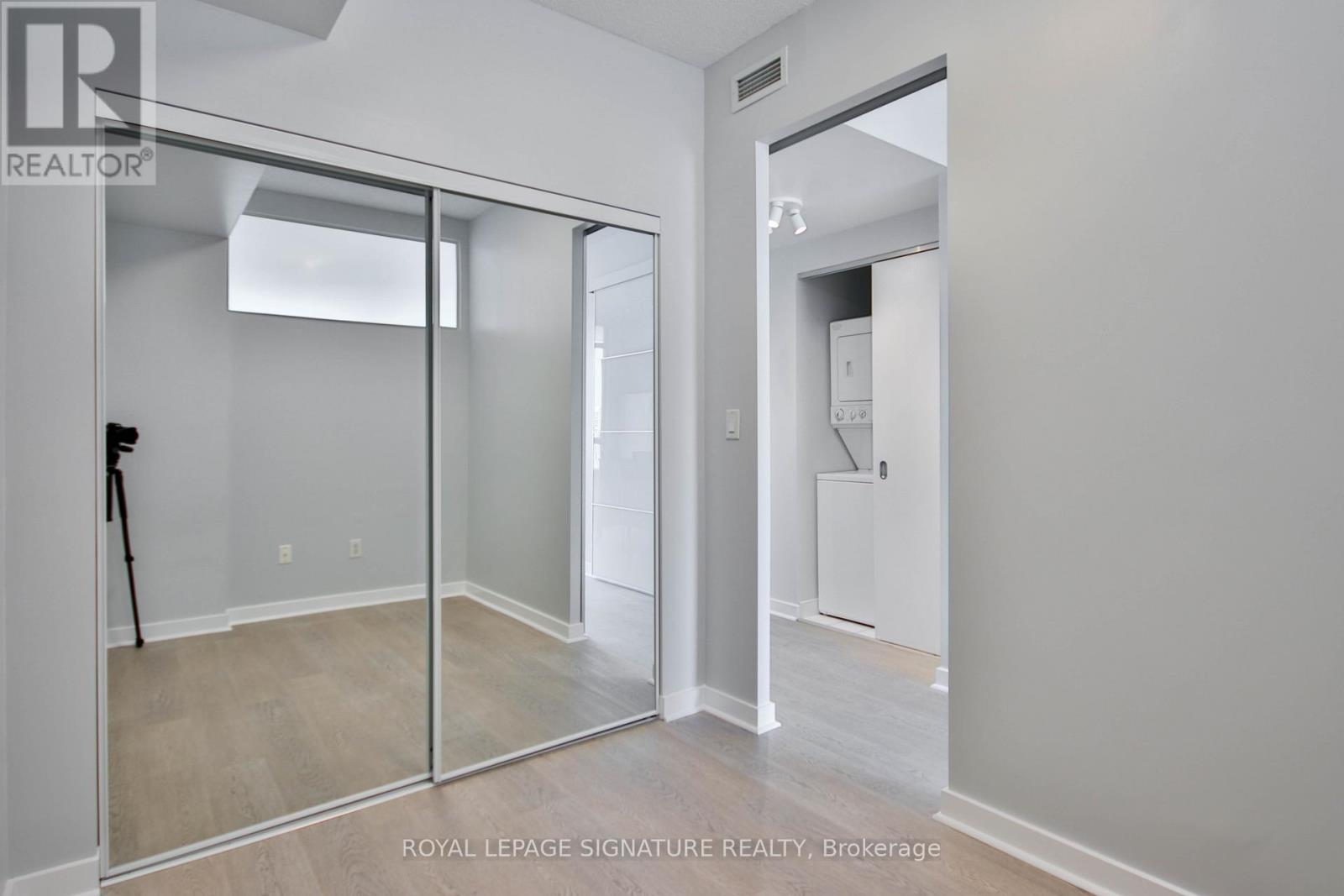 2307 - 281 Mutual Street, Toronto, Ontario  M4Y 1X6 - Photo 11 - C13571316
