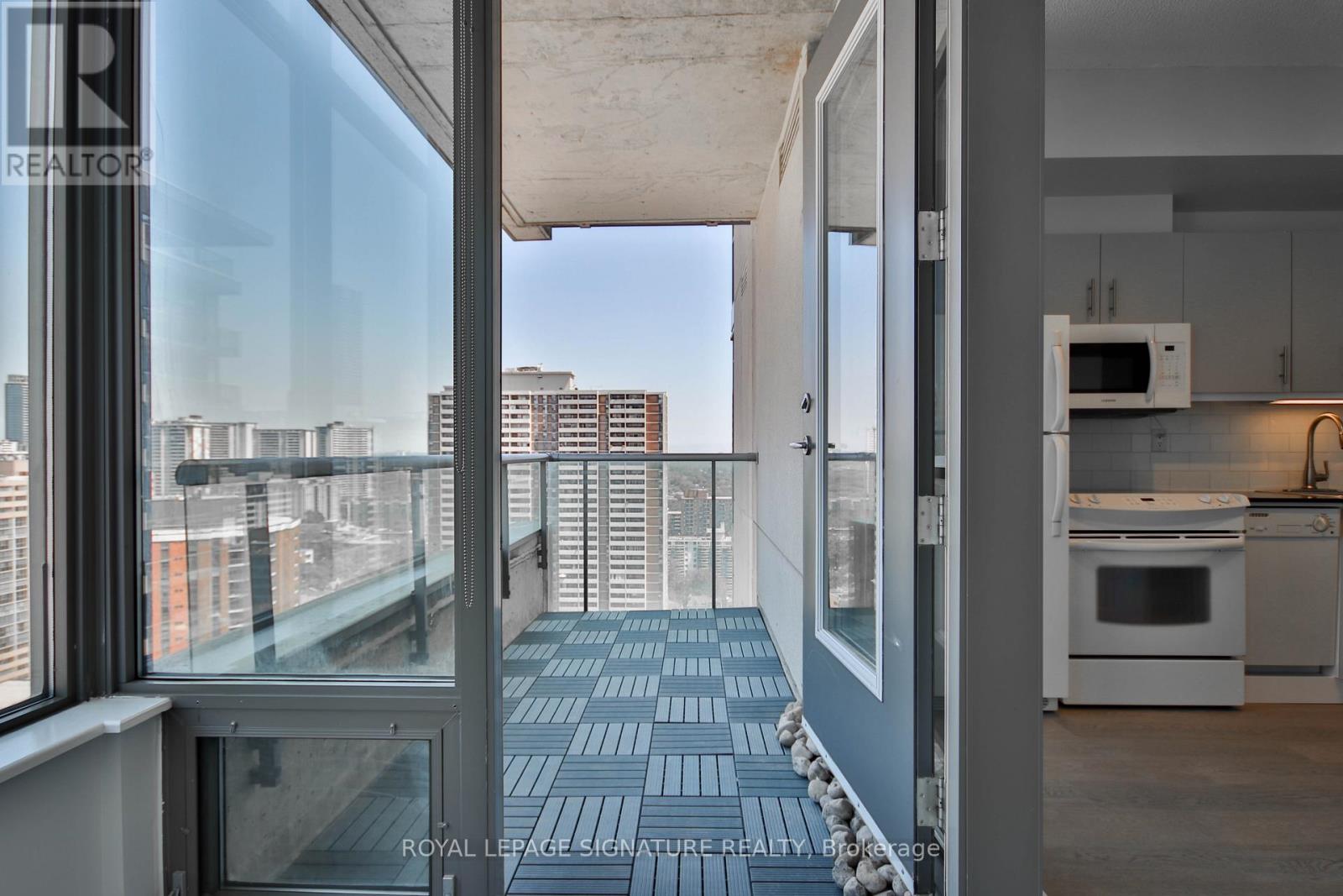 2307 - 281 Mutual Street, Toronto, Ontario  M4Y 1X6 - Photo 13 - C13571316