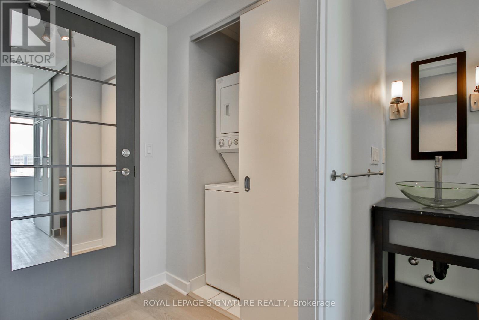 2307 - 281 Mutual Street, Toronto, Ontario  M4Y 1X6 - Photo 14 - C13571316