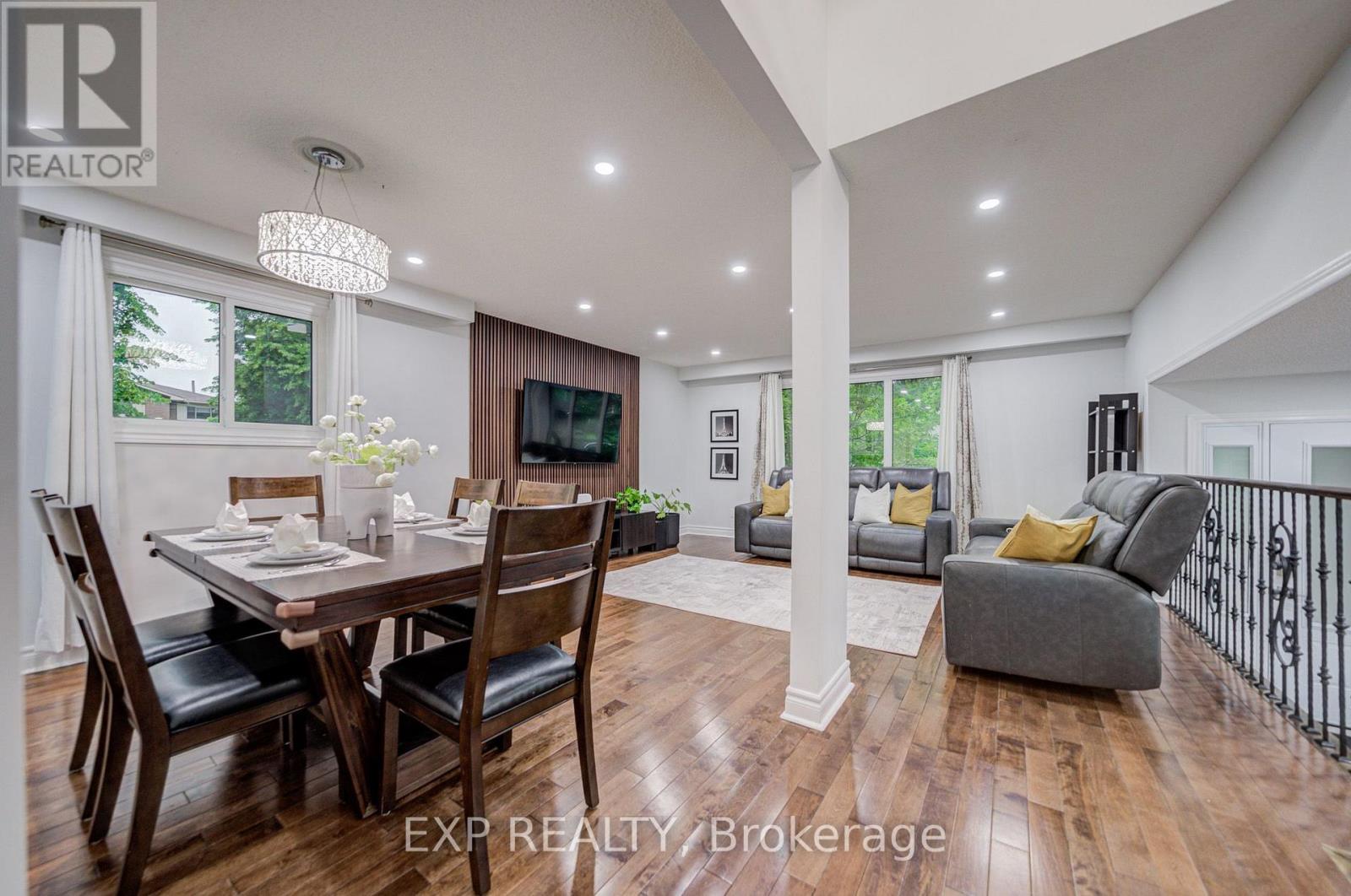 205 Powell Road, Whitby, Ontario  L1N 6T5 - Photo 6 - E13569444