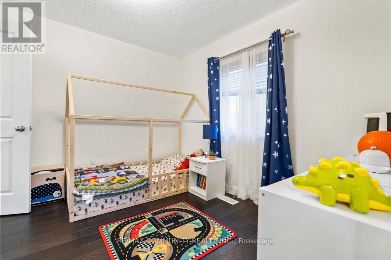 64 Bill Hutchinson Crescent, Clarington, Ontario  L1C 7C9 - Photo 15 - E13571550