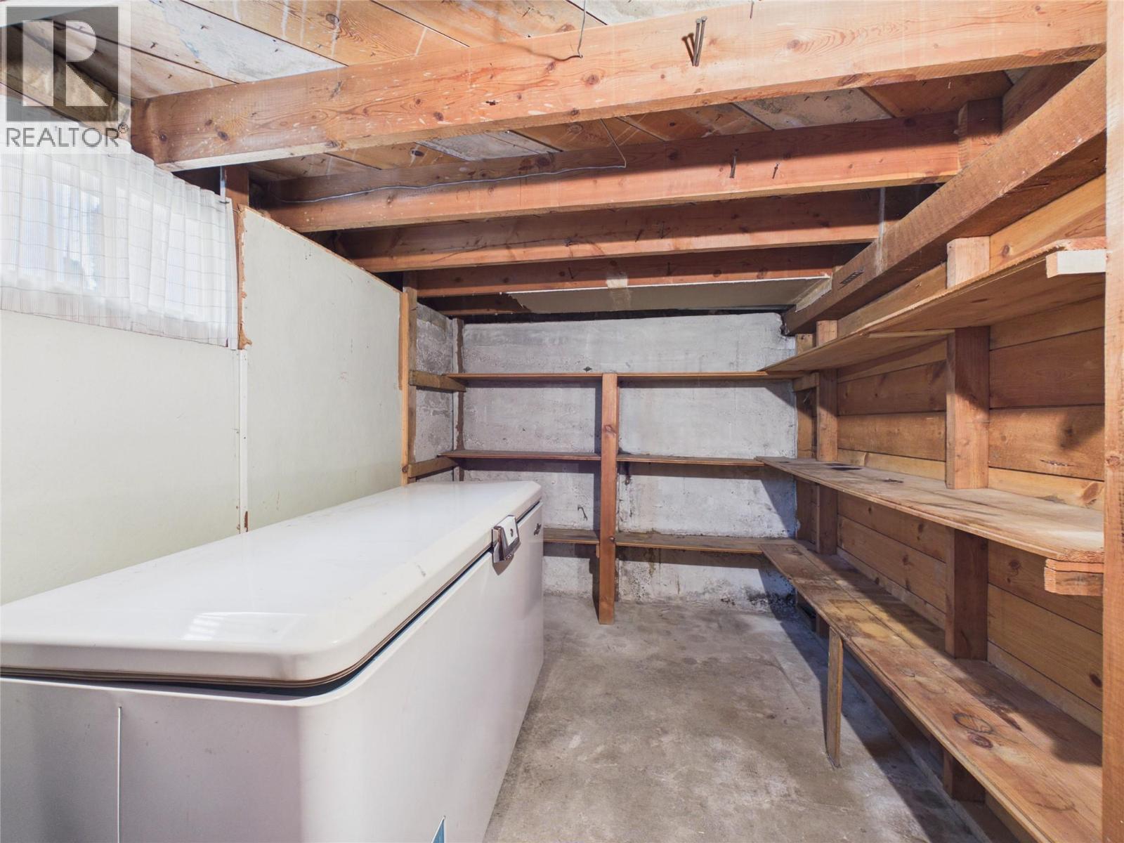 1041 4th Avenue, Fernie, British Columbia  V0B 1M0 - Photo 30 - 10394346