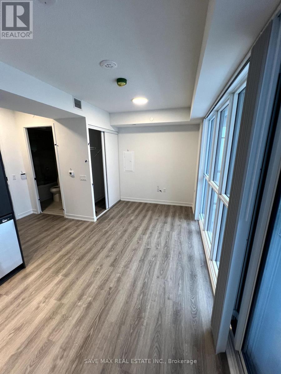 912 - 195 Commerce Street, Vaughan, Ontario  L4K 0P9 - Photo 3 - N13571166