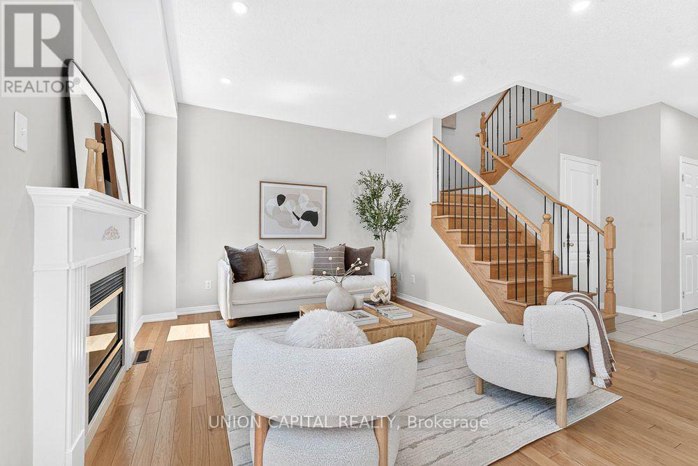 61 Hillmount Road, Markham, Ontario  L6C 2J2 - Photo 15 - N13571220