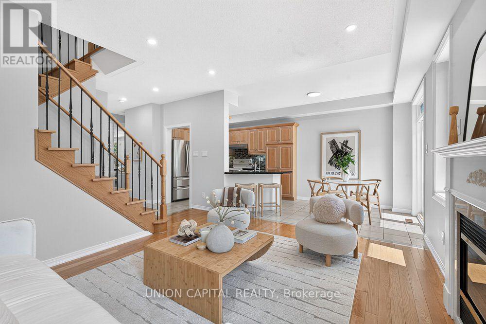 61 Hillmount Road, Markham, Ontario  L6C 2J2 - Photo 17 - N13571220