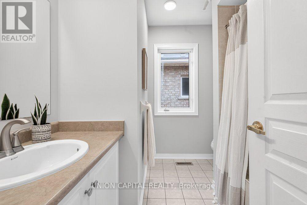 61 Hillmount Road, Markham, Ontario  L6C 2J2 - Photo 24 - N13571220