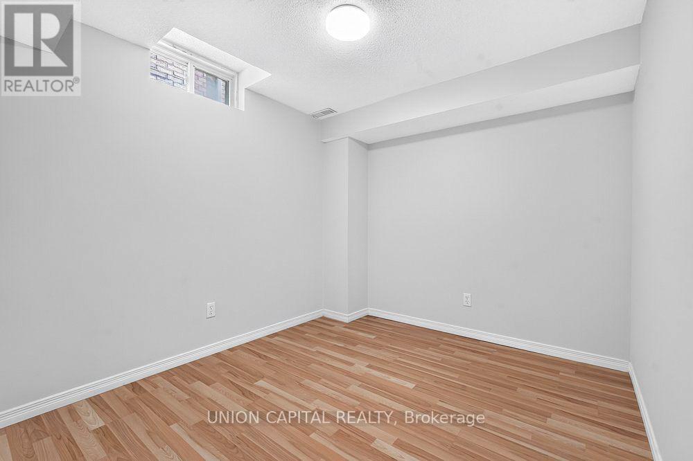 61 Hillmount Road, Markham, Ontario  L6C 2J2 - Photo 30 - N13571220