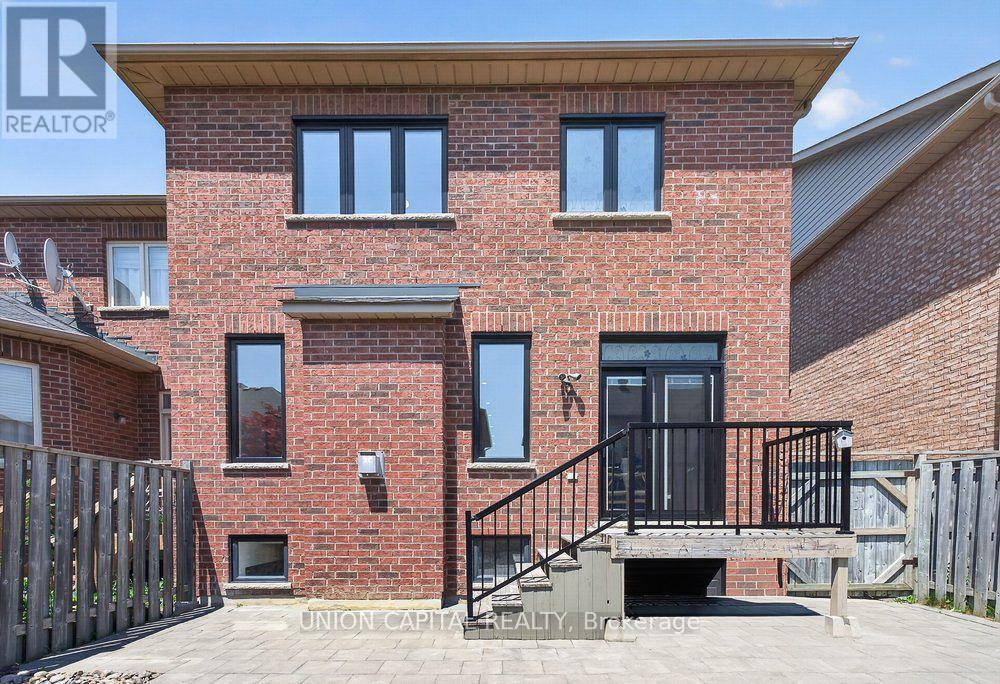 61 Hillmount Road, Markham, Ontario  L6C 2J2 - Photo 34 - N13571220