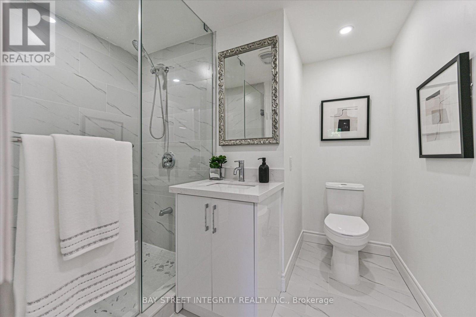 151 Old Surrey Lane, Richmond Hill, Ontario  L4C 6R9 - Photo 30 - N13571260
