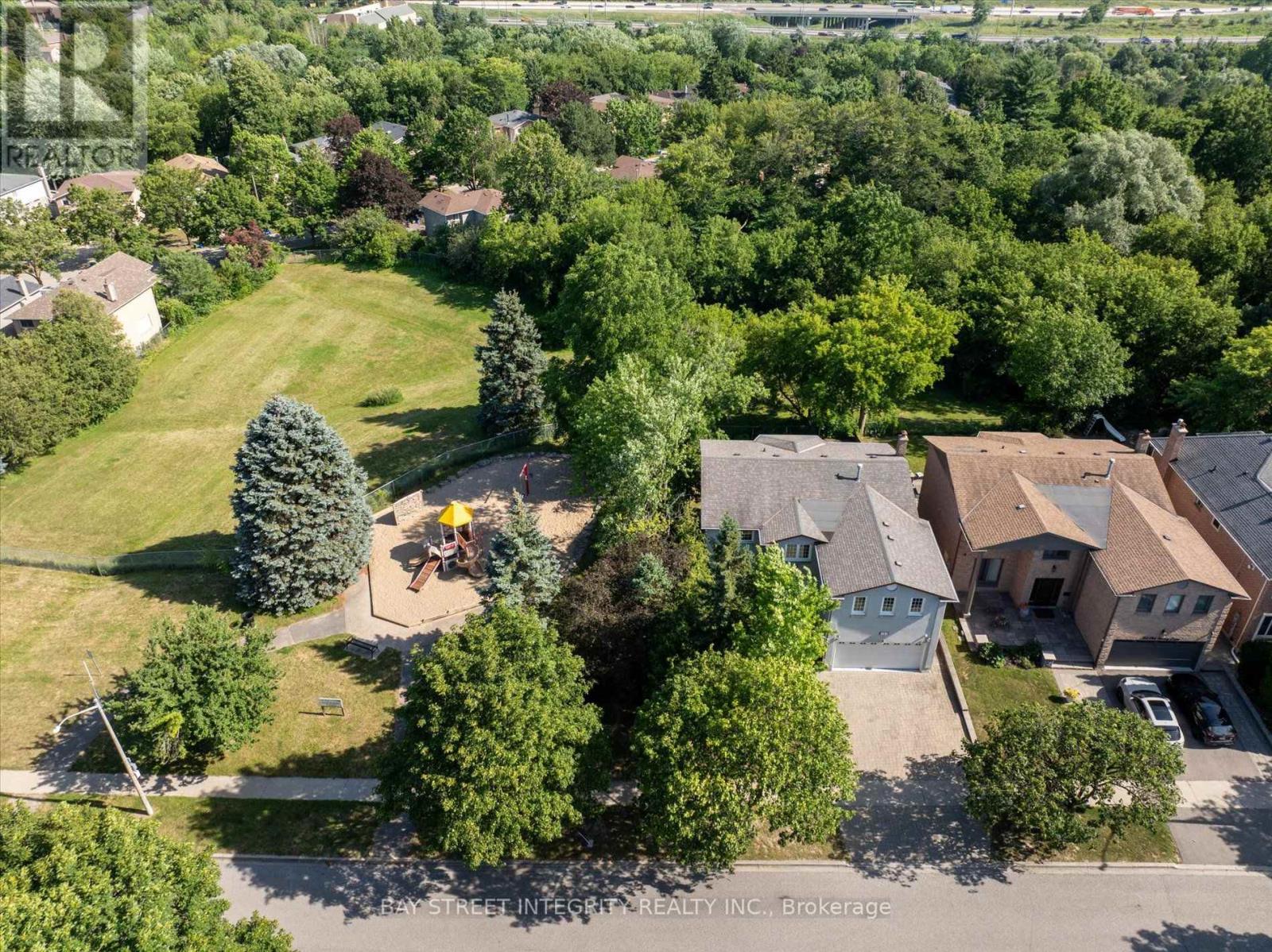 151 Old Surrey Lane, Richmond Hill, Ontario  L4C 6R9 - Photo 46 - N13571260