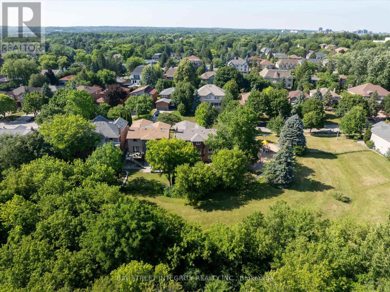 151 Old Surrey Lane, Richmond Hill, Ontario  L4C 6R9 - Photo 49 - N13571260