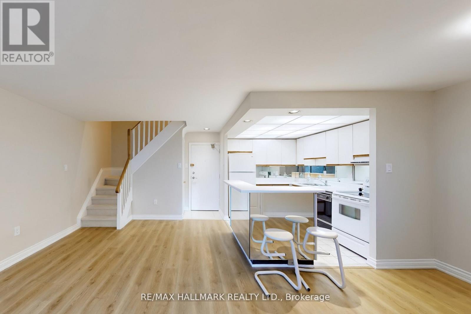 316 - 16 Elgin Street, Markham, Ontario  L3T 4T4 - Photo 3 - N13571384