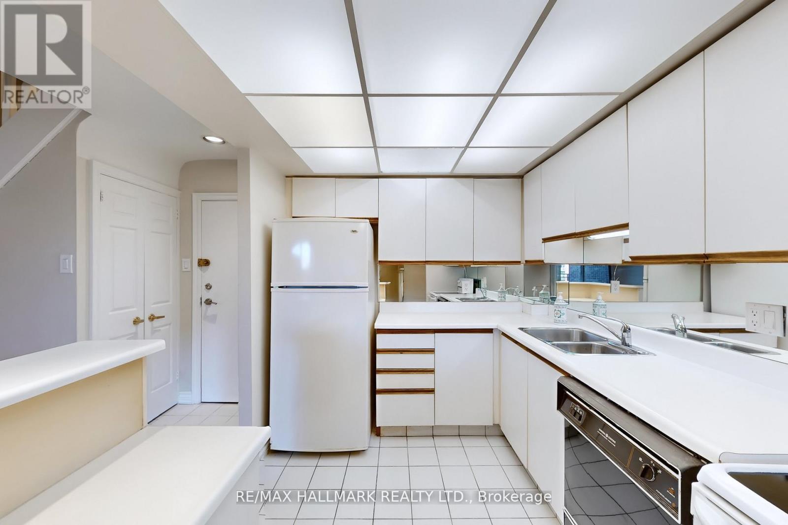 316 - 16 Elgin Street, Markham, Ontario  L3T 4T4 - Photo 4 - N13571384