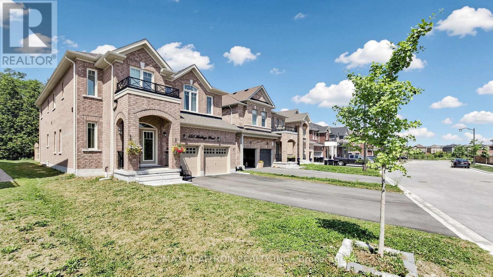 150 Heritage Street, Bradford West Gwillimbury, Ontario  L3Z 4M6 - Photo 3 - N13571412
