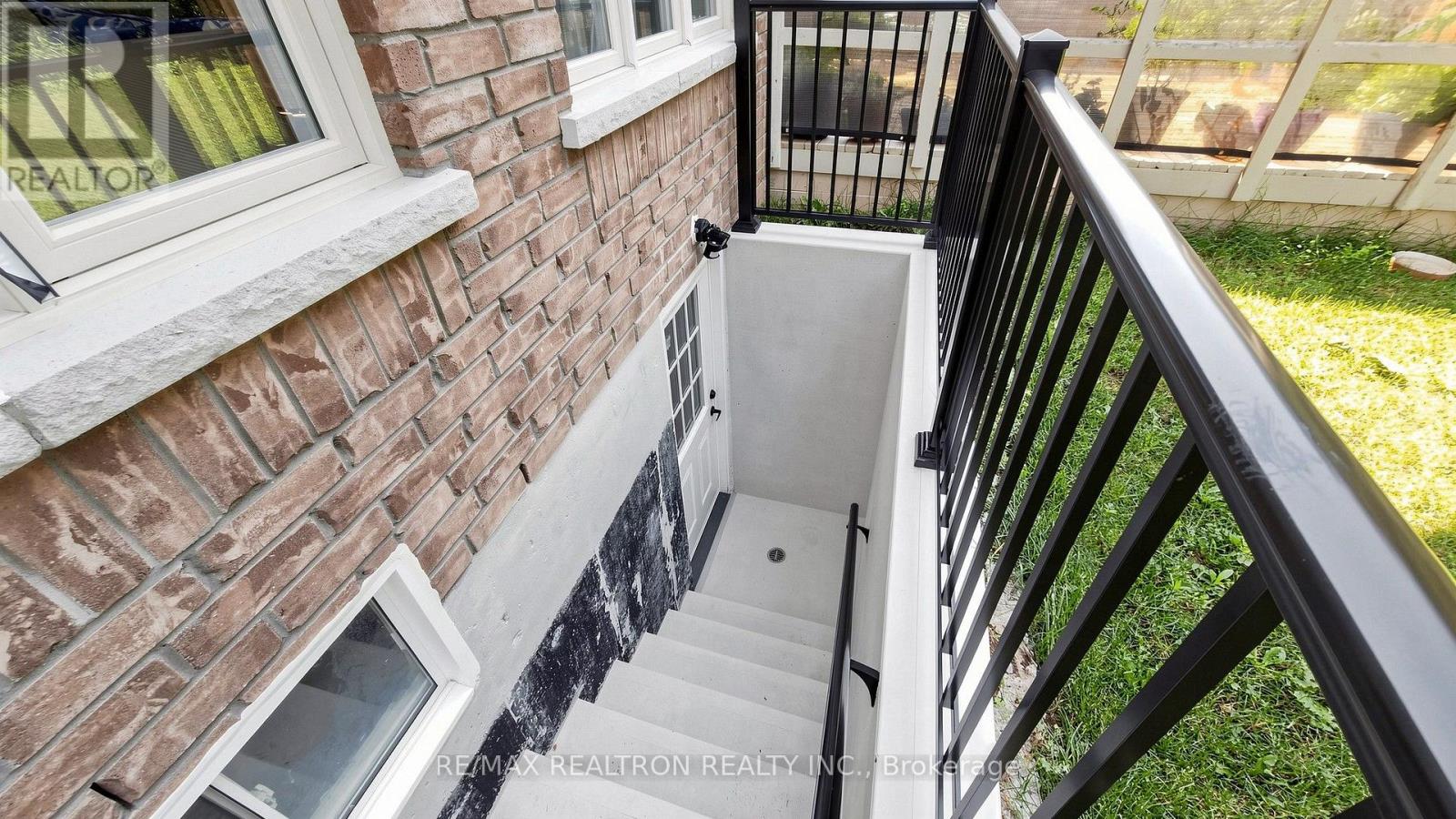 150 Heritage Street, Bradford West Gwillimbury, Ontario  L3Z 4M6 - Photo 41 - N13571412