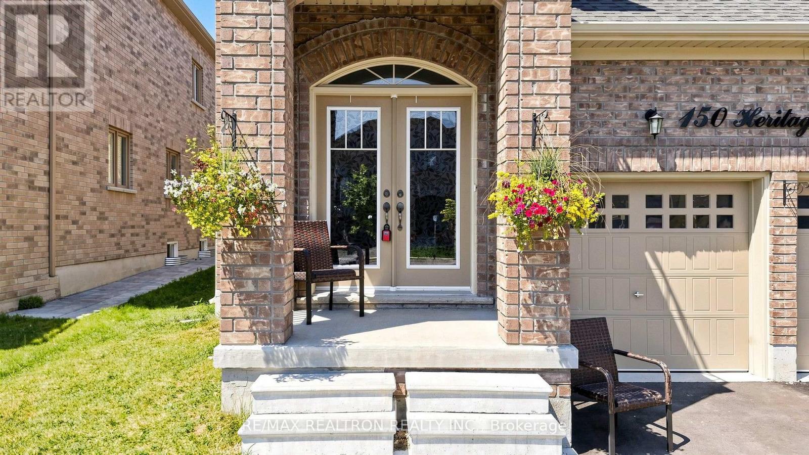 150 Heritage Street, Bradford West Gwillimbury, Ontario  L3Z 4M6 - Photo 5 - N13571412
