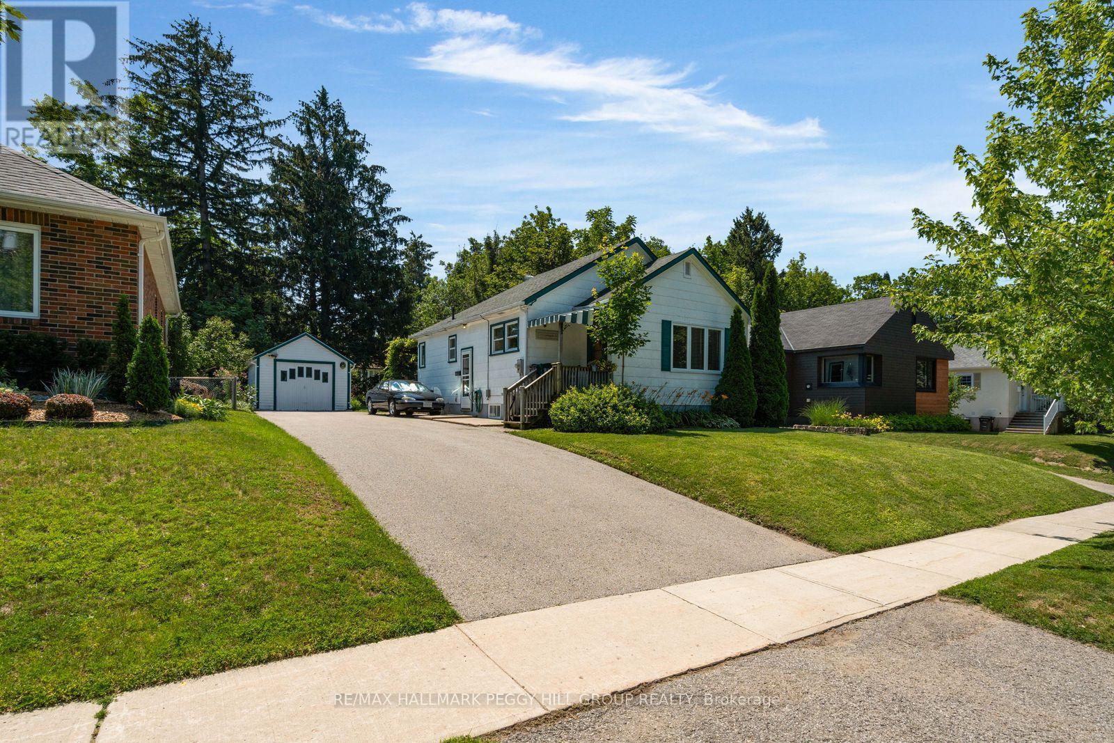 171 Codrington Street, Barrie (Codrington), Ontario  L4M 1R9 - Photo 1 - S13571206