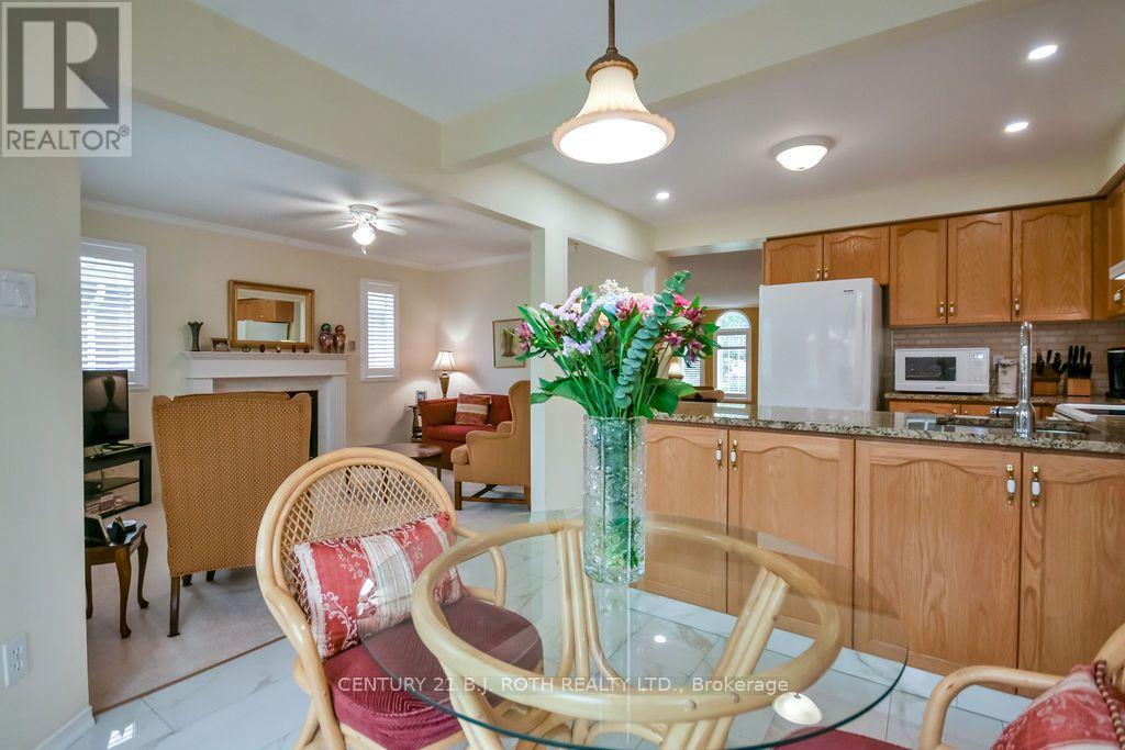 62 Benson Drive, Barrie (Northwest), Ontario  L4N 7Y2 - Photo 13 - S13571460