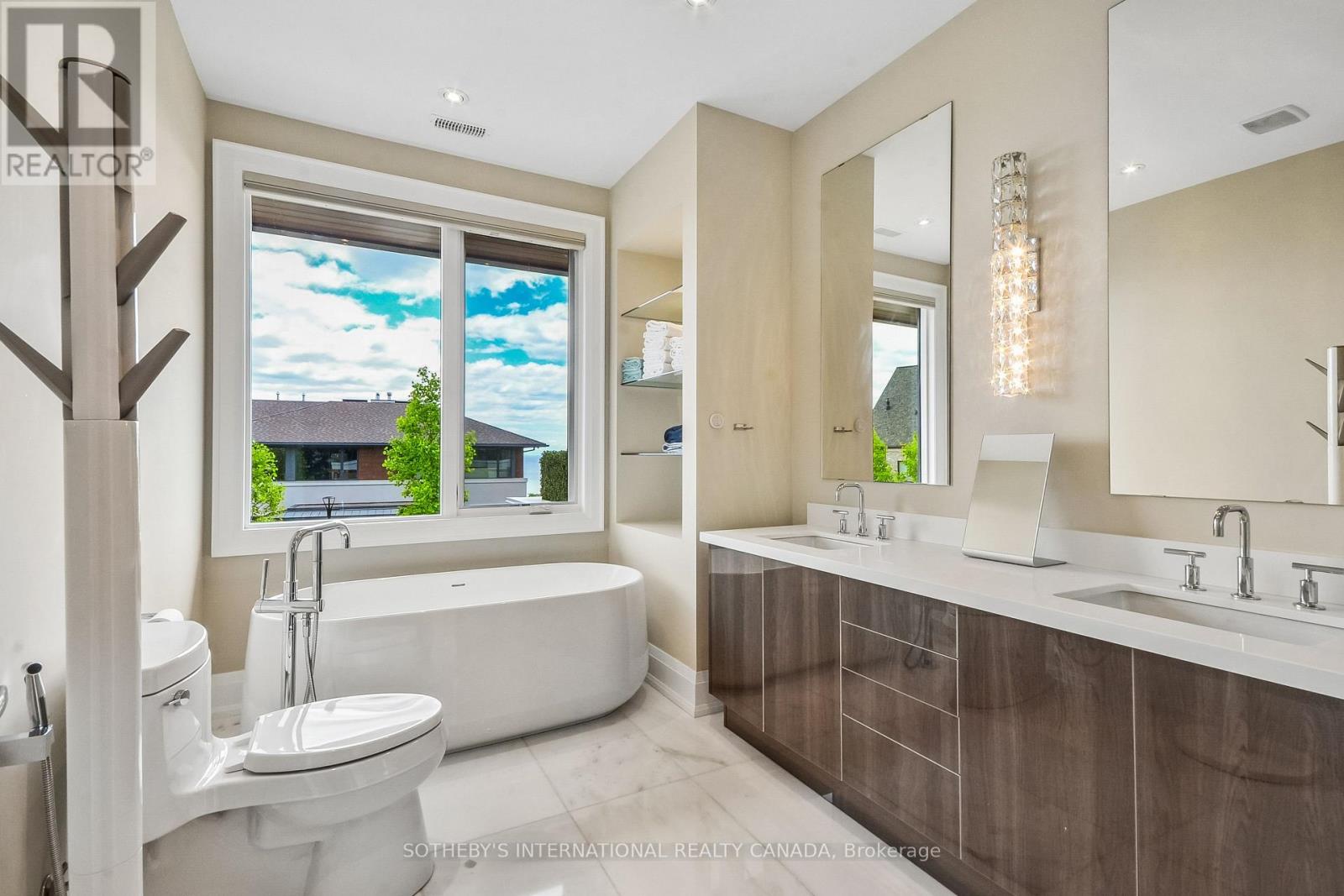 21 - 10 Maple Grove Drive, Oakville, Ontario L6J 1M1 - Photo 19 - W13571176