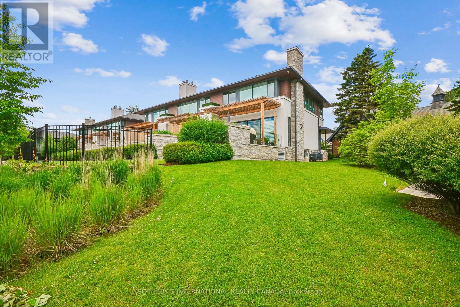 21 - 10 Maple Grove Drive, Oakville, Ontario L6J 1M1 - Photo 38 - W13571176