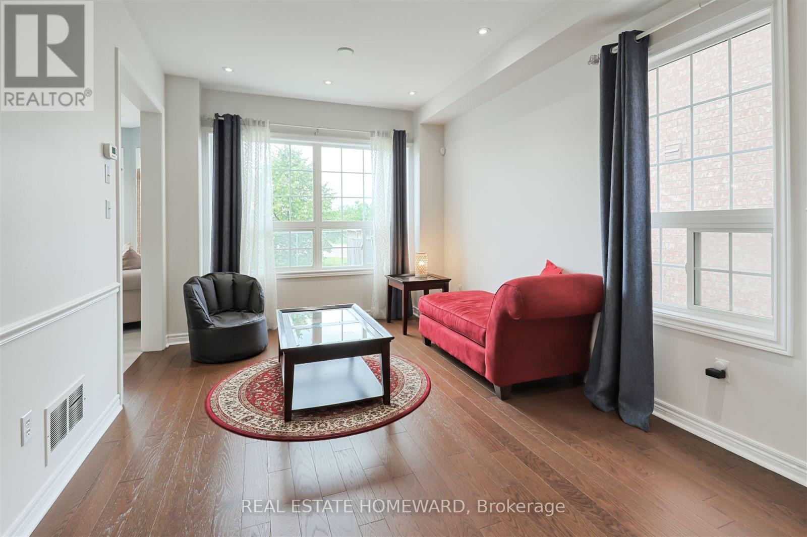 5860 Terrapark Trail, Mississauga, Ontario L5M 6S1 - Photo 4 - W13571180