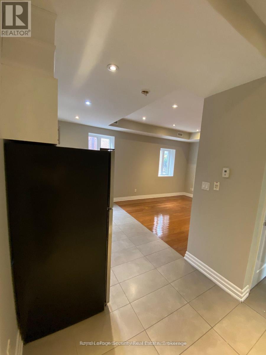 2 - 48 Station Road, Toronto, Ontario M8V 2P9 - Photo 3 - W13571430