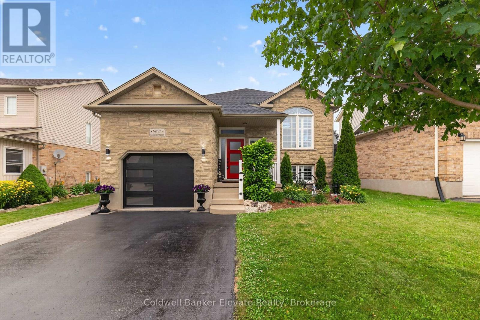 957 GZOWSKI STREET, Centre Wellington (Fergus)