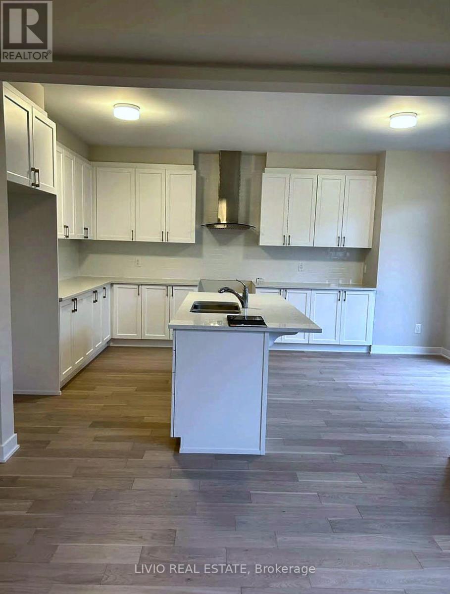 1007 Showman Street, Ottawa, Ontario  K0A 2Z0 - Photo 2 - X13571310
