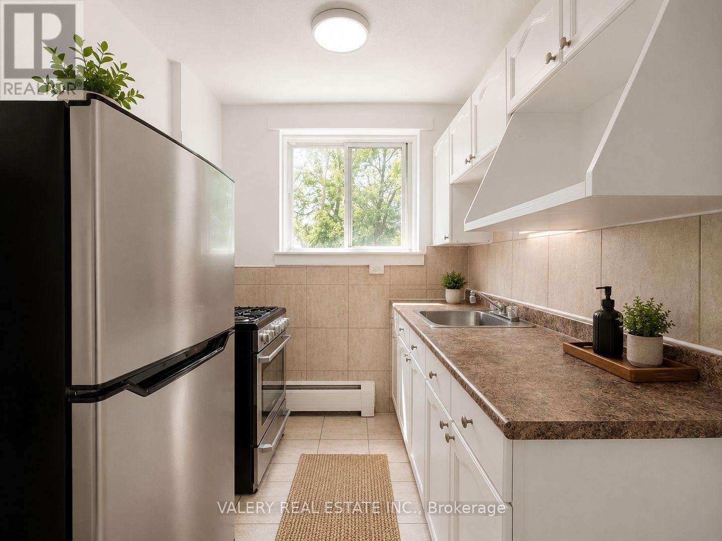 8 - 852 Trafalgar Street, London East, Ontario  N5Z 1E7 - Photo 2 - X13571462