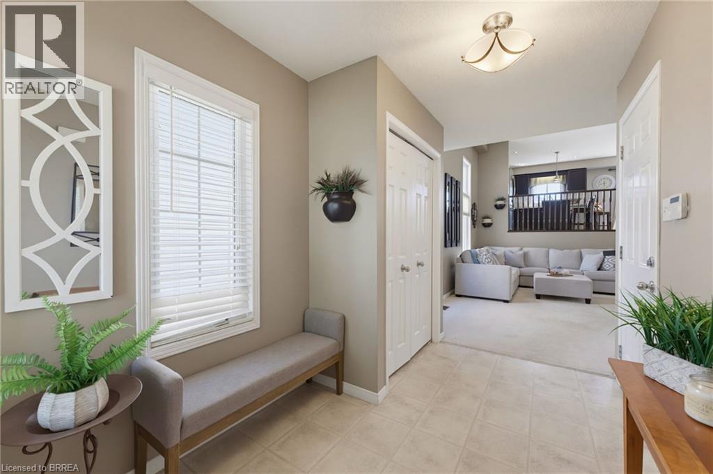175 Mcguiness Drive, Brantford, Ontario  N3T 0B5 - Photo 4 - 40842855
