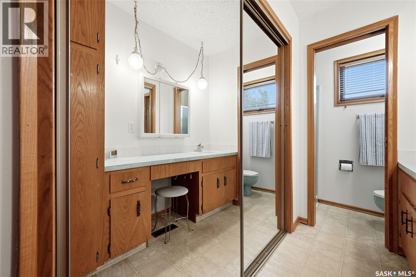 18 Forman Bay, Regina, Saskatchewan  S4R 7Y2 - Photo 30 - SK042462