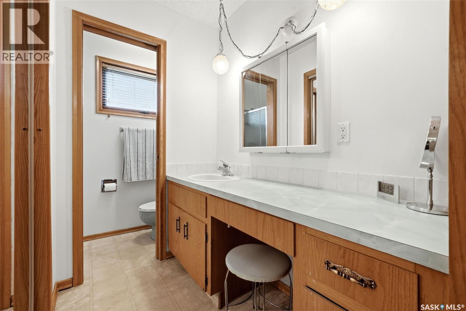 18 Forman Bay, Regina, Saskatchewan  S4R 7Y2 - Photo 29 - SK042462