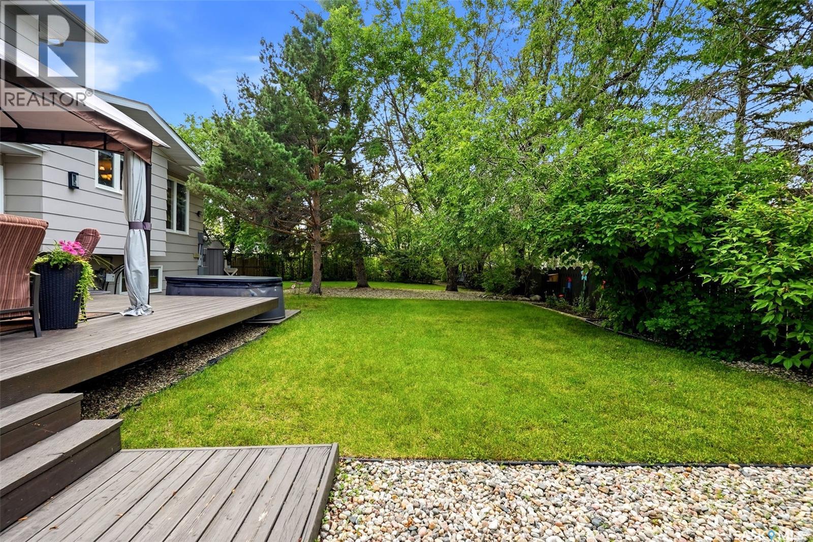 18 Forman Bay, Regina, Saskatchewan  S4R 7Y2 - Photo 54 - SK042462
