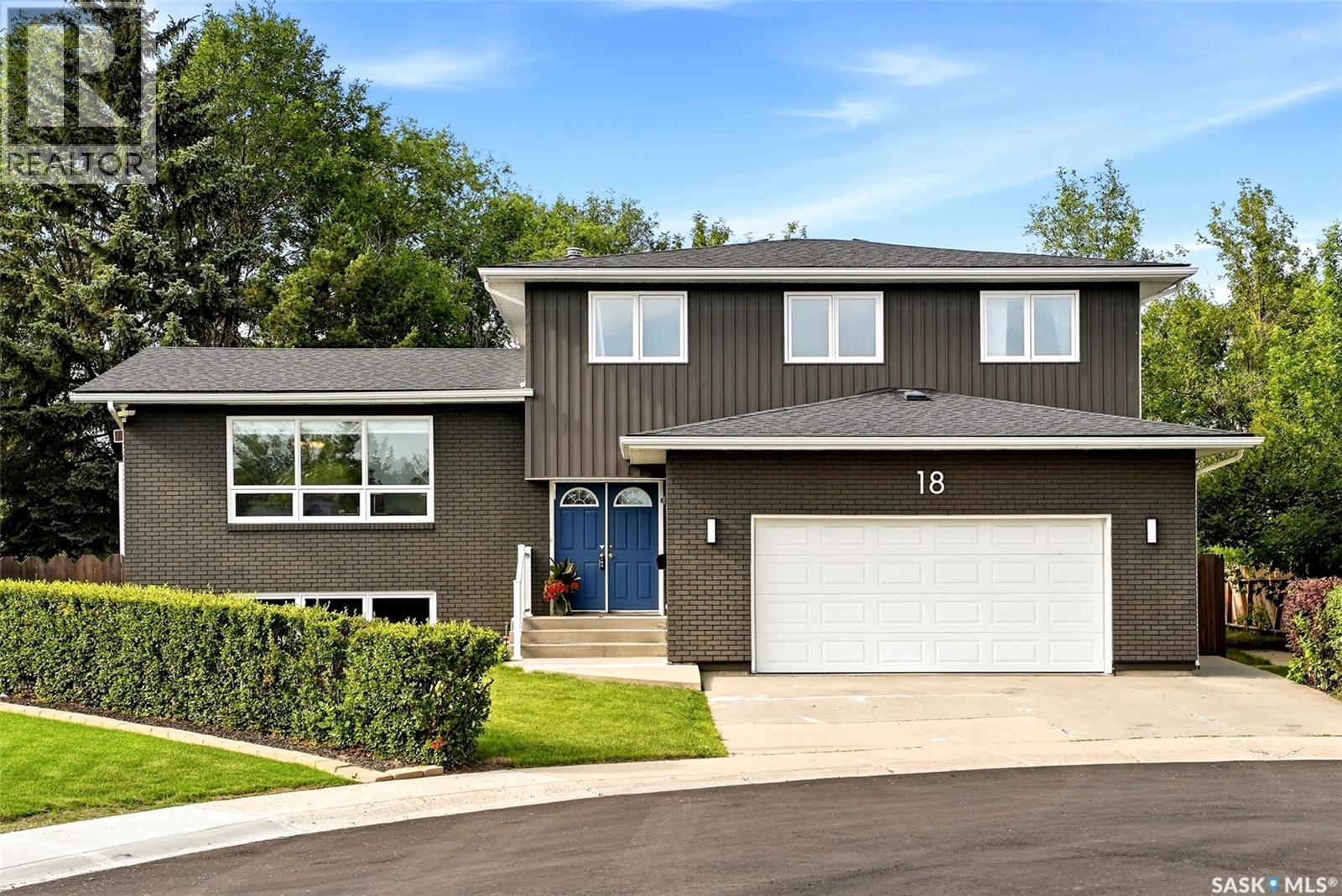 18 Forman Bay, Regina, Saskatchewan  S4R 7Y2 - Photo 2 - SK042462