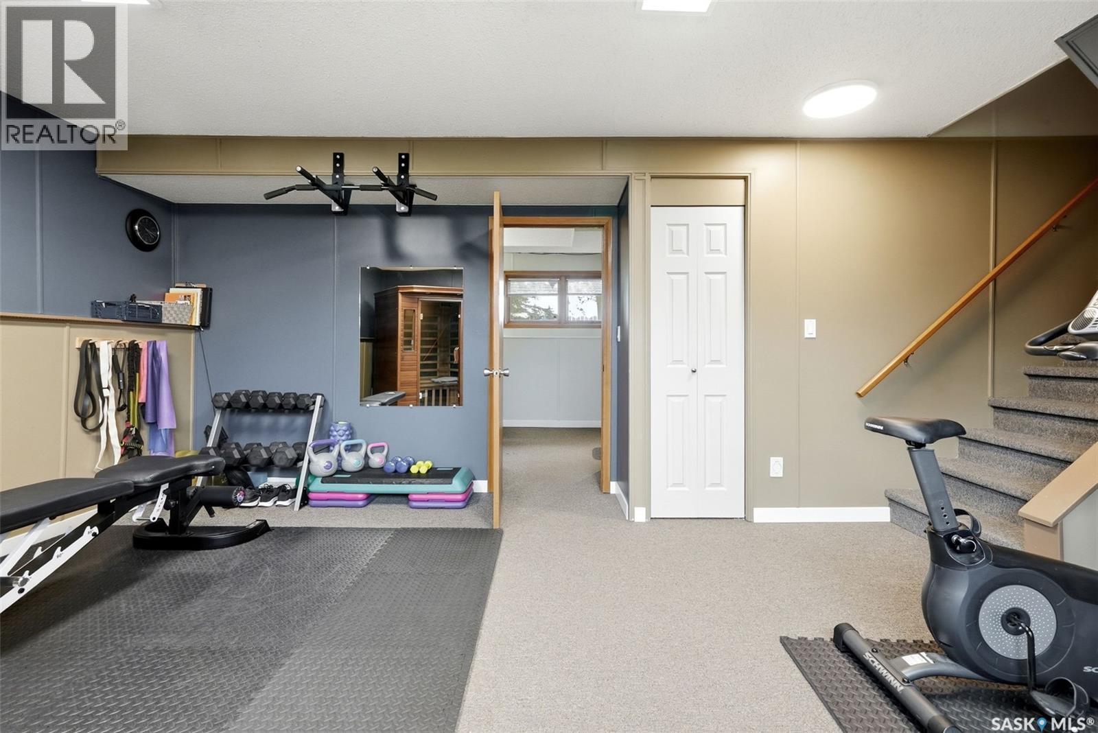 18 Forman Bay, Regina, Saskatchewan  S4R 7Y2 - Photo 42 - SK042462