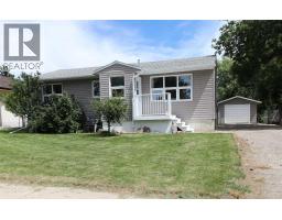 186 8 Street W, Cardston, Alberta