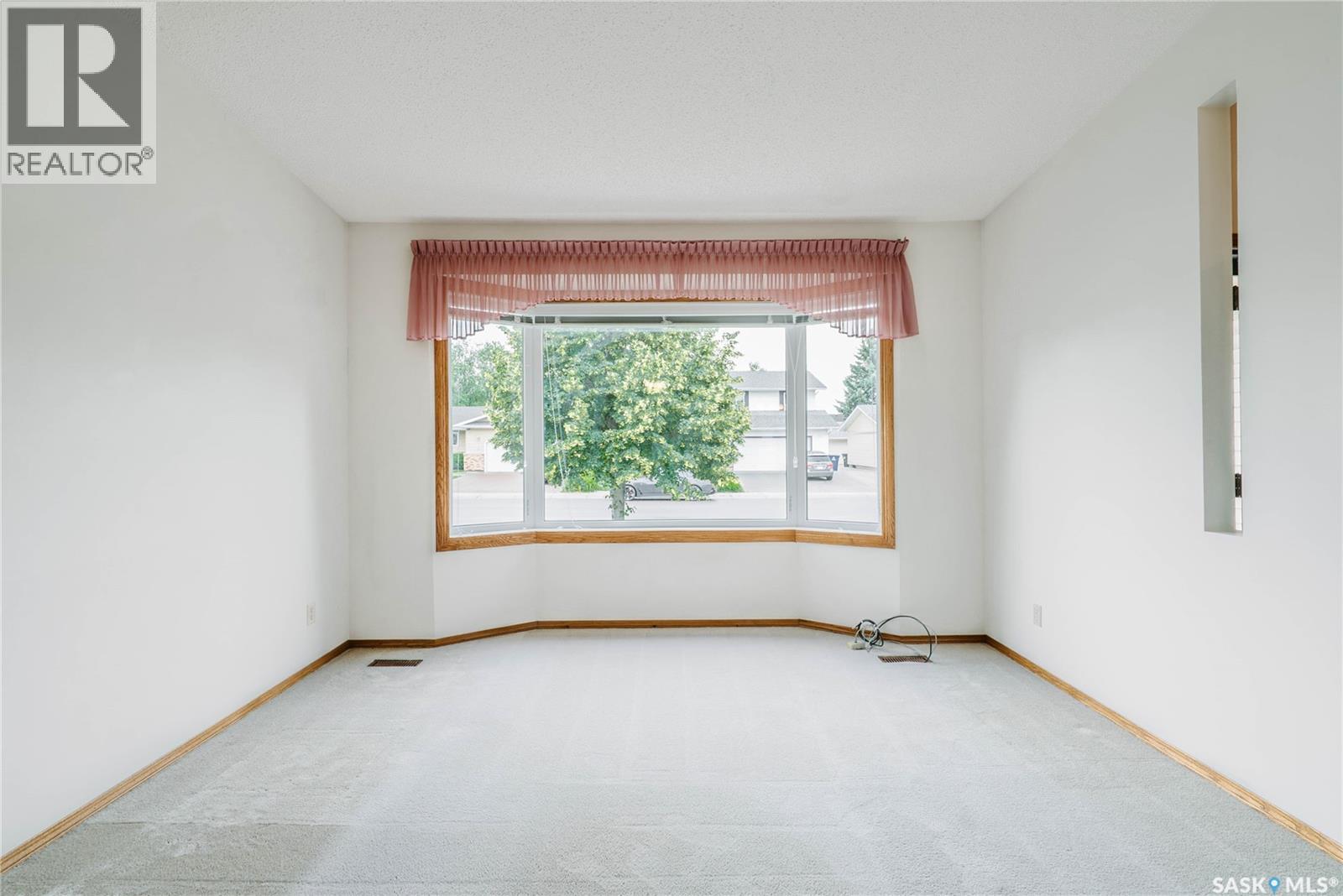 3338 Calder Crescent, Saskatoon, Saskatchewan  S7J 4W5 - Photo 7 - SK042755